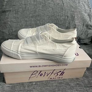 Blowfish Malibu Canvas Marley Slip On Shoe, Color White NWB